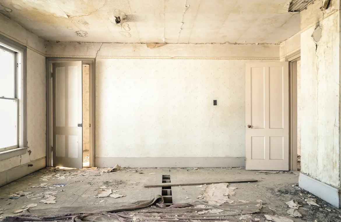 Waste disposal crew managing a cleanout project in Grayson